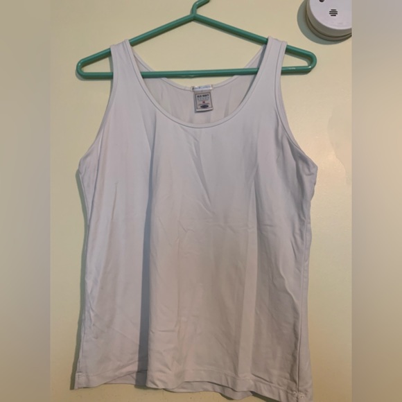 white old navy tank top - Picture 1 of 2